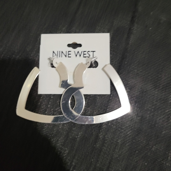 Nine West Women's Heart shaped Earrings NWT - Picture 1 of 5